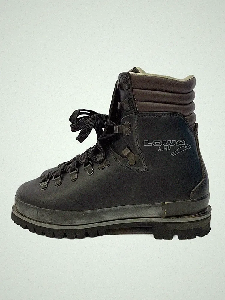 Lowa Trekking Boots/Blk 3564