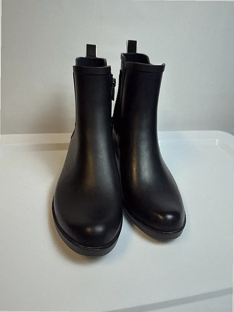 Lucky Brand Womens Black Basal Chelsea Rain Boots sz 9M Waterproof Casual Rubber