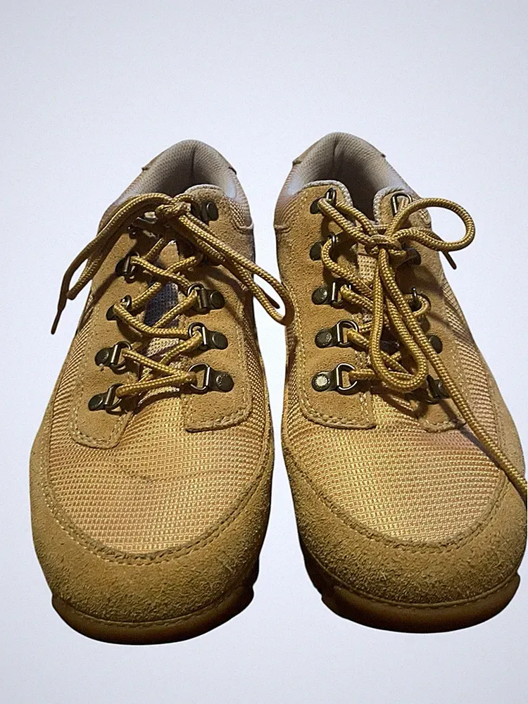 Luge Men's Hiking Trail Shoes Tan Lace Up Rugged Lug Sole Outdoor Size 10.5