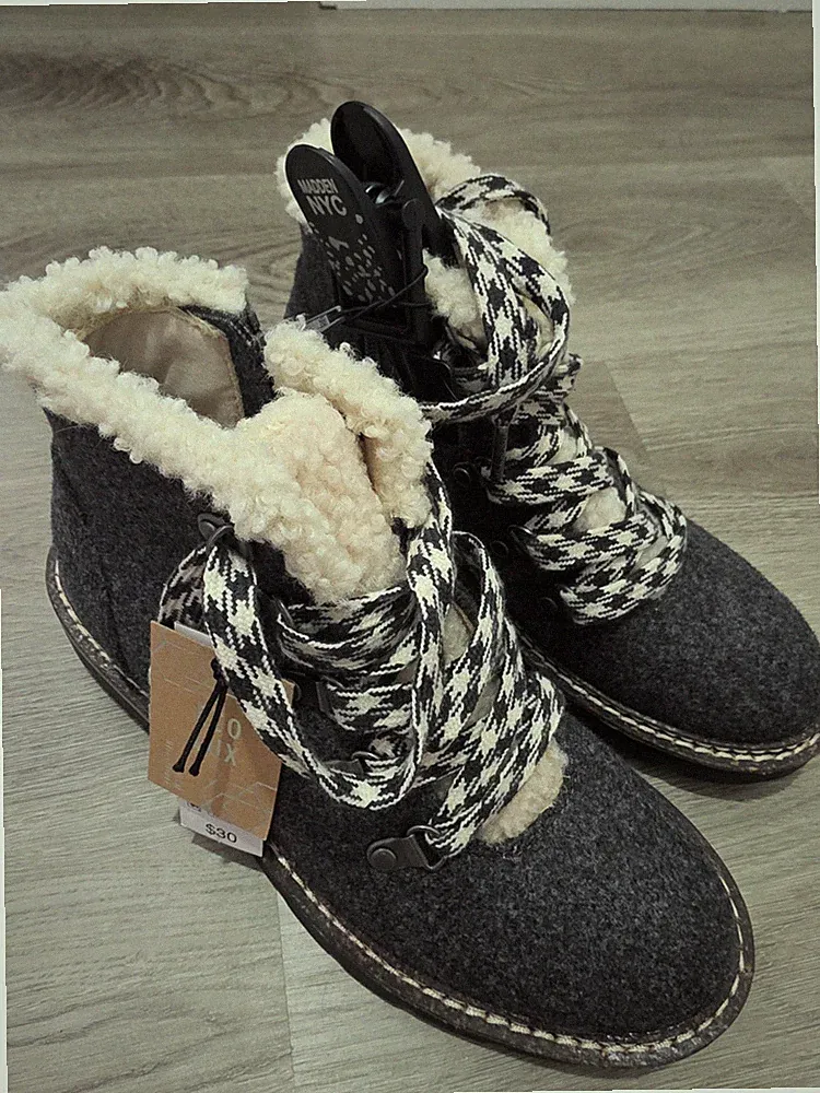 Madden NYC Women’s Hiking Boots Sherpa Lined Gray Wool Lace Up Size 6 Winter...