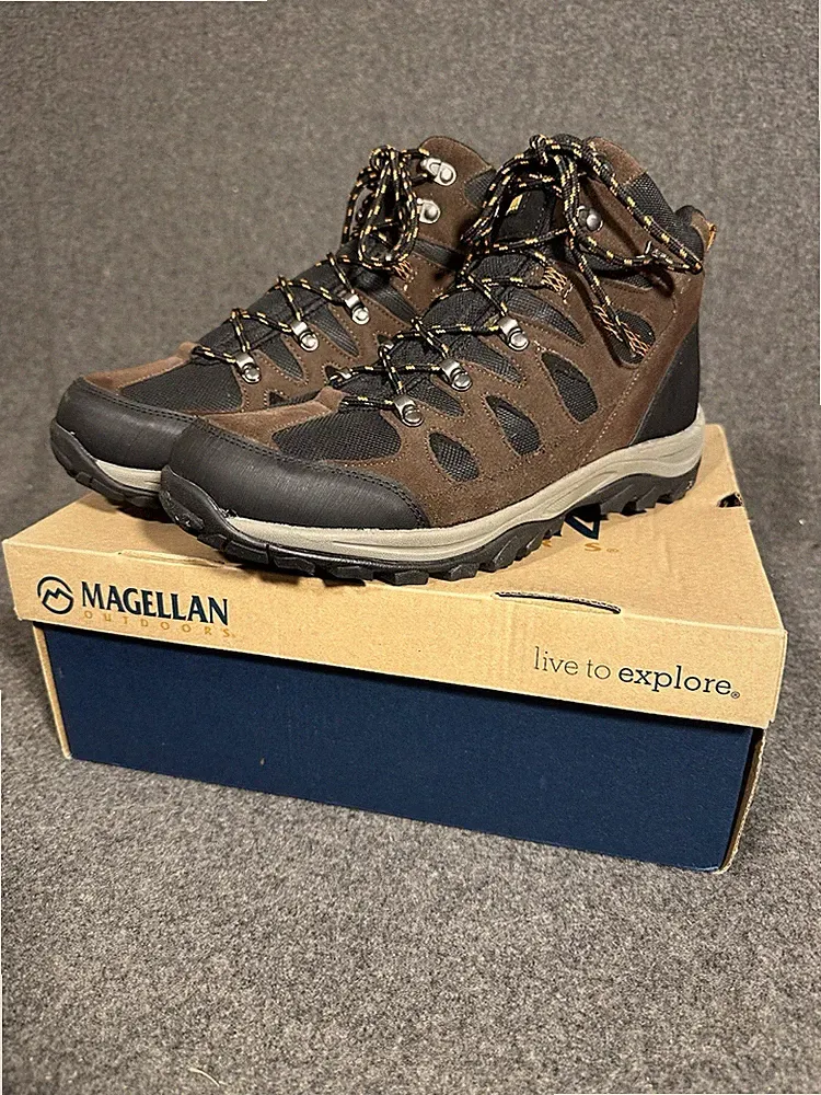 Magellan Outdoors Hiking Elevation 2.0 Mid Trail Shoes Gray Red New Mens Size 10
