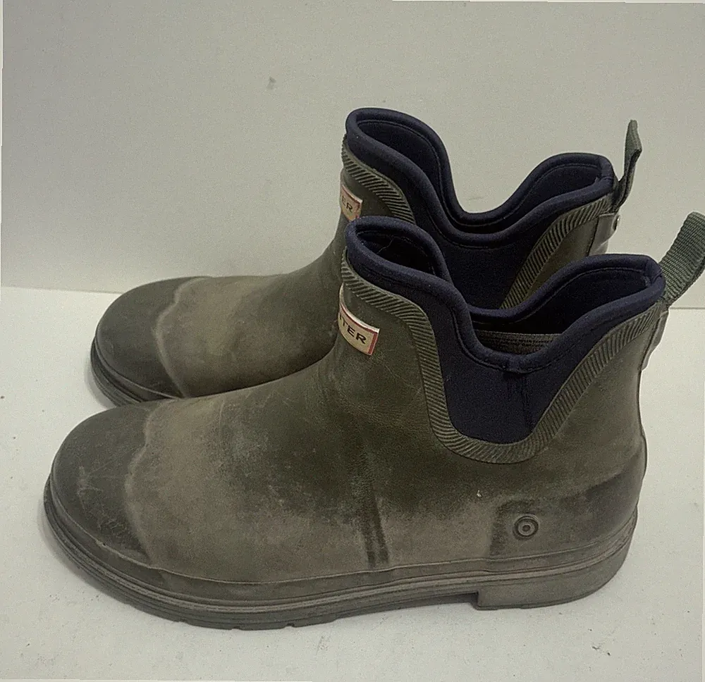 Men's Hunter Chelsea Rain Boots Size 13 Light Olive Green Color