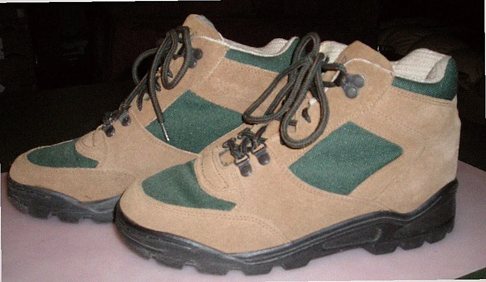 Men's Trailbuxe Insulated Leather & Nylon Hiking Boots Tan/Green Size 9 EUC !!!!
