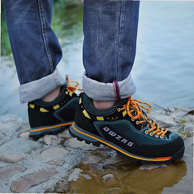 Men's Waterproof Hiking Shoes Outdoor Climbing Non-Slip Sneakers 🥾🌲