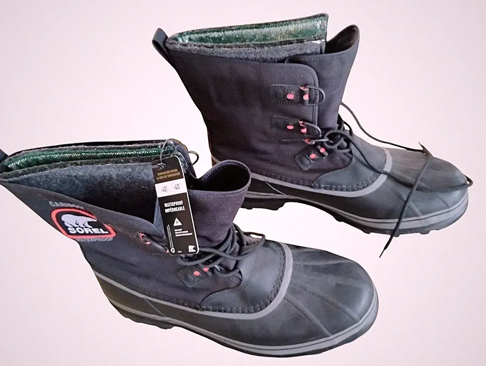 Mens Caribou Sorel boots Size 17 Waterproof -40 NEW with TAGS and BOX, Black