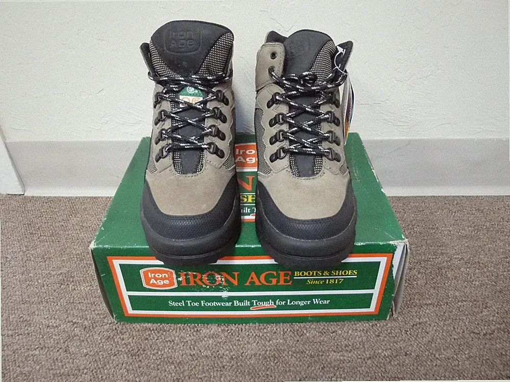 Mens New Iron Age Steel Toe Work Hiking Boots Size 8.5 MW #0306
