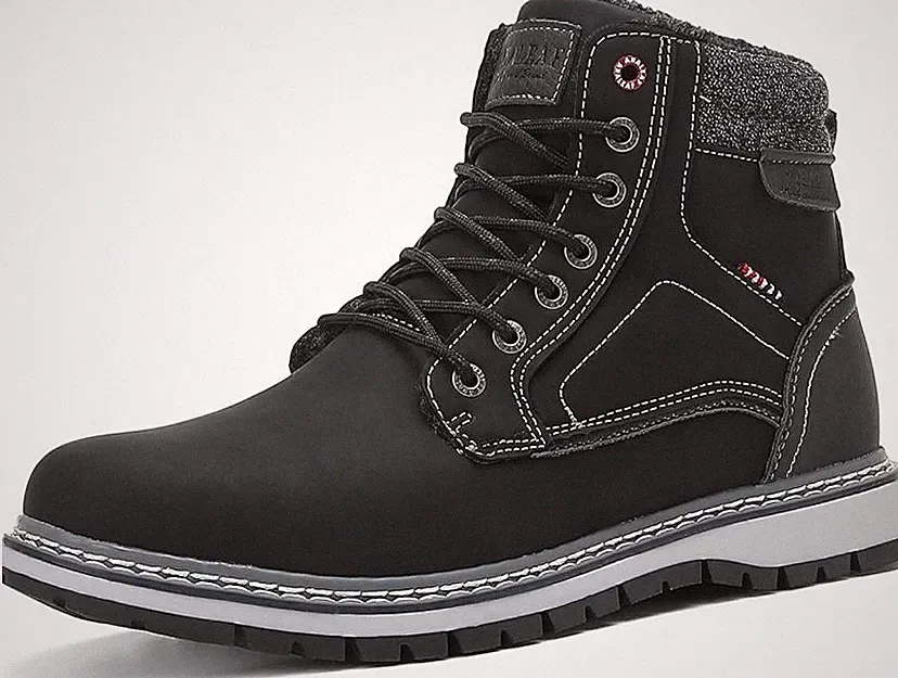 Mens Snow Boots Warm Non-Slip Insulated Lining - NIB