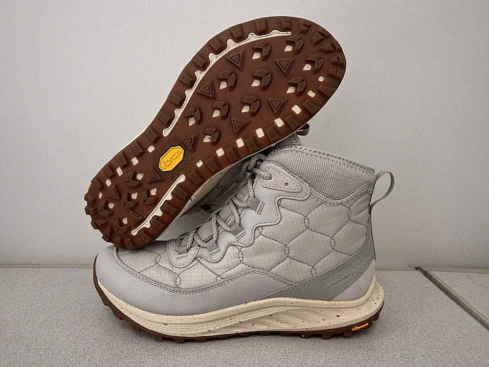 Merrell "ANTORA 3 THERMO MID ZIP WATERPROOF" Women's size 7 Winter Hiking Boots