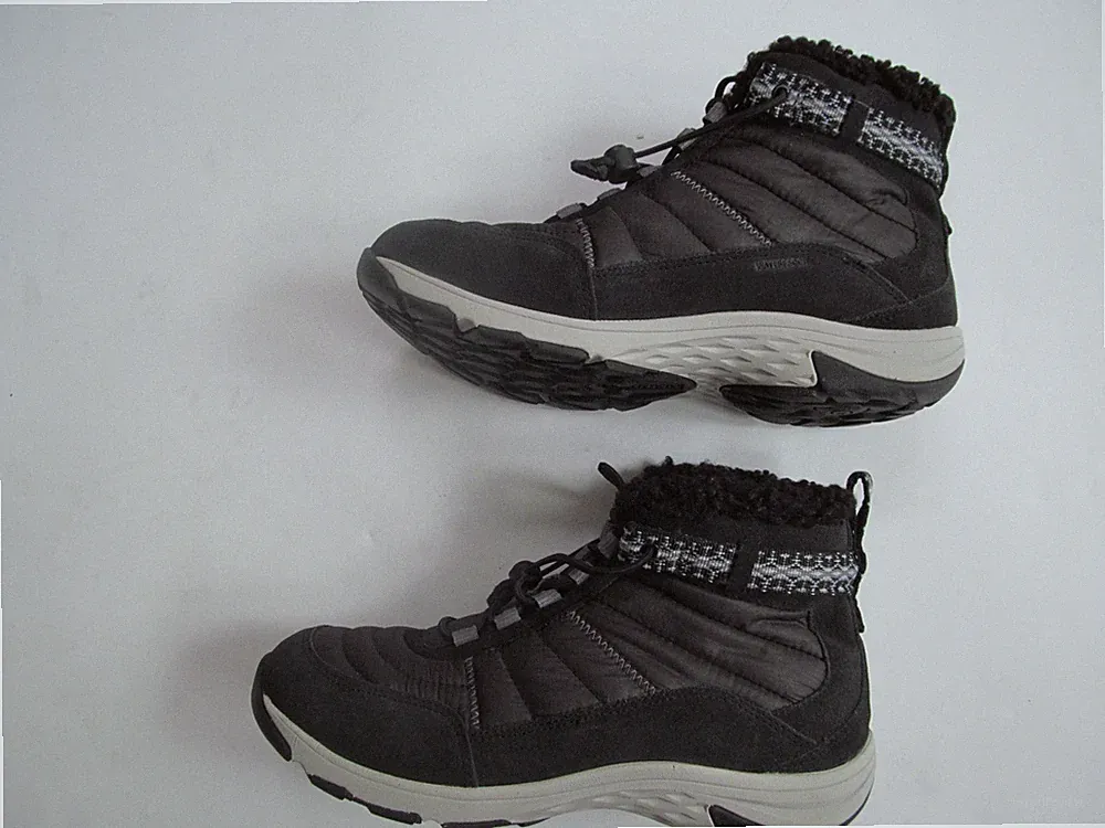 Merrell Approach Sport MID WP J003606 woman black shoes sz 9.5 Brand New