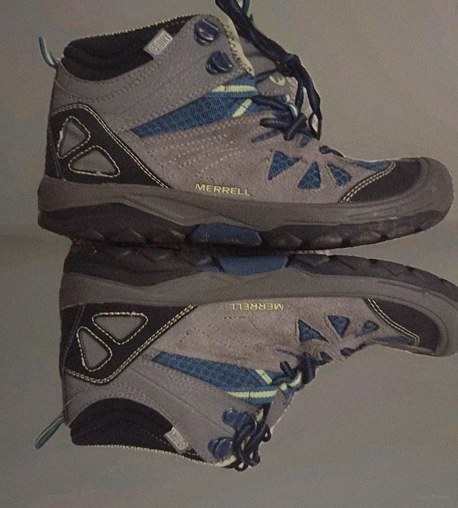 Merrell Capra Mid Lace Up Waterproof Big Kids Hiking Boots Sz 2.5 M Excellent