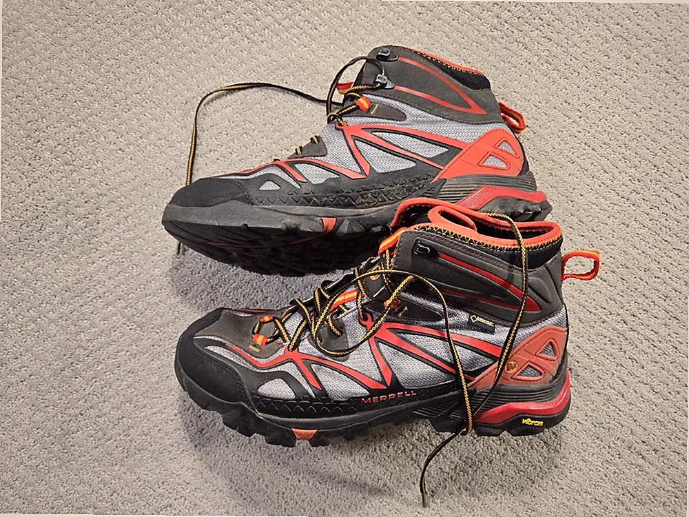 Merrell Hiking Boots Mens 11.5 J65023 Gore-Tex Vibram Grey Red Trail Shoes Mid