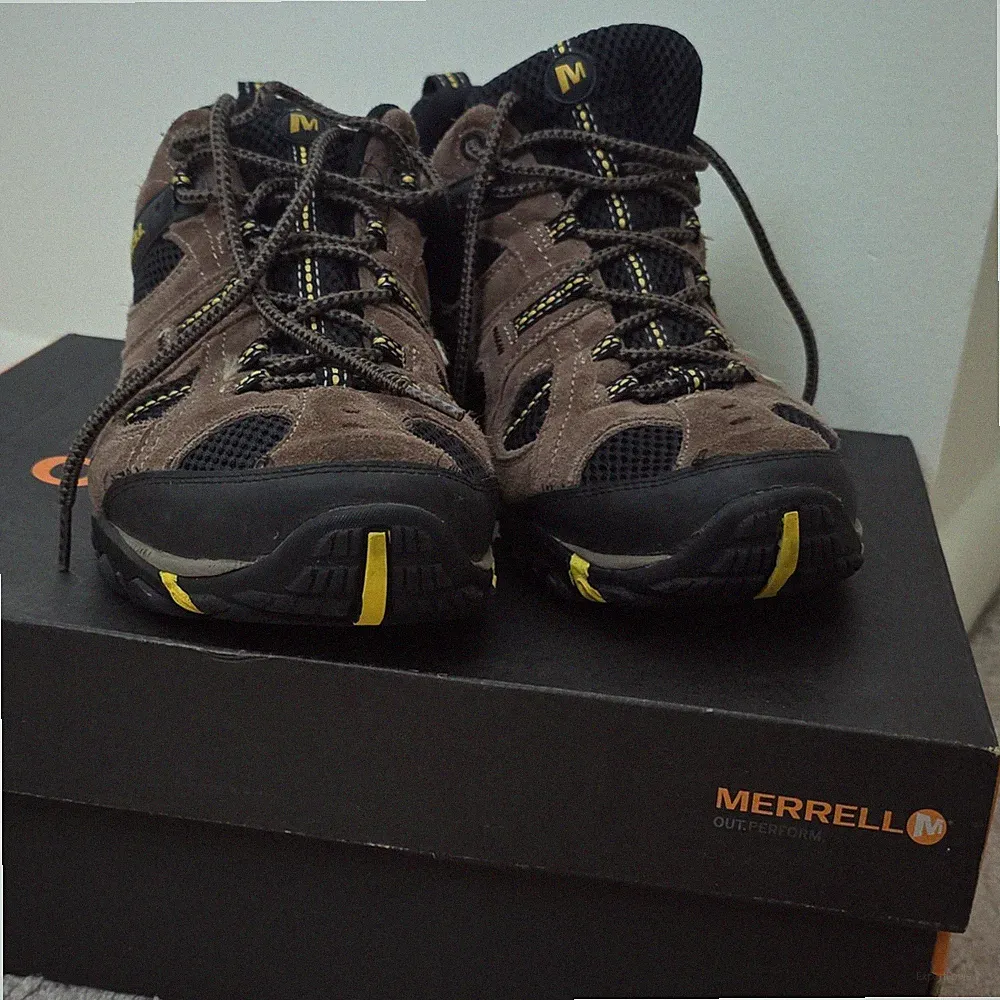 Merrell Men's Hiking Shoes Brown Black Yellow Outdoor Footwear