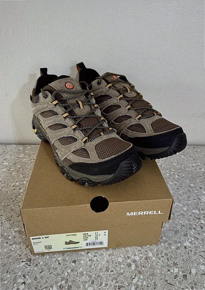 Merrell Men's Moab 3 Waterproof Hiking Shoes Walnut Brown J037989