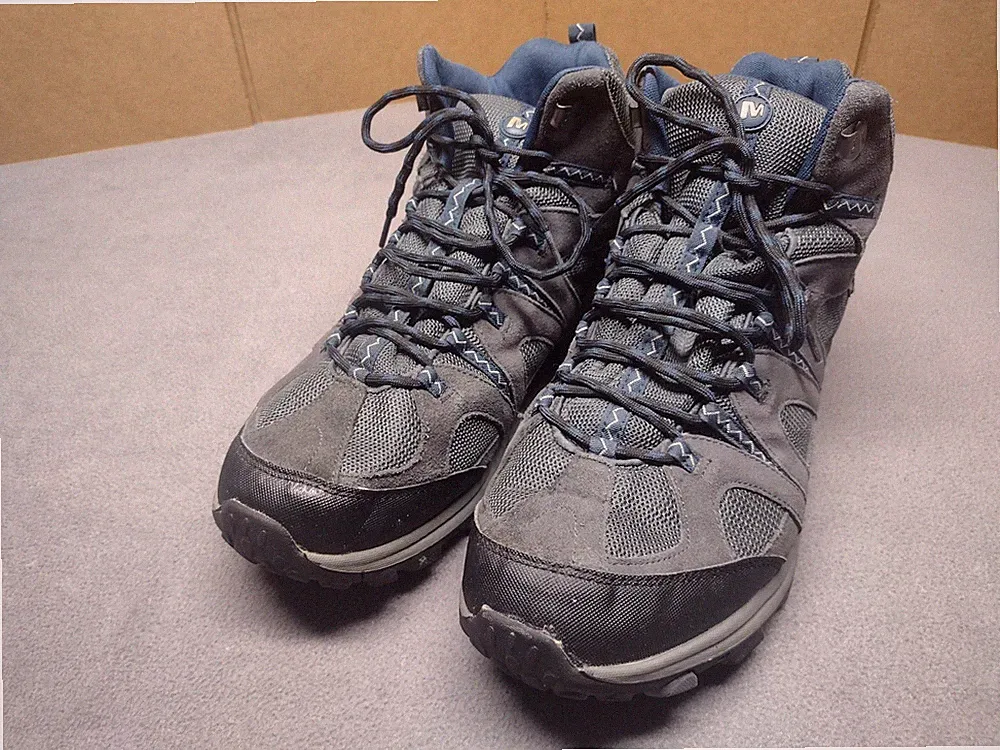 Merrell Men's Size 15 Waterproof Hiking Shoes Boots Castle Rock/Dark Denim