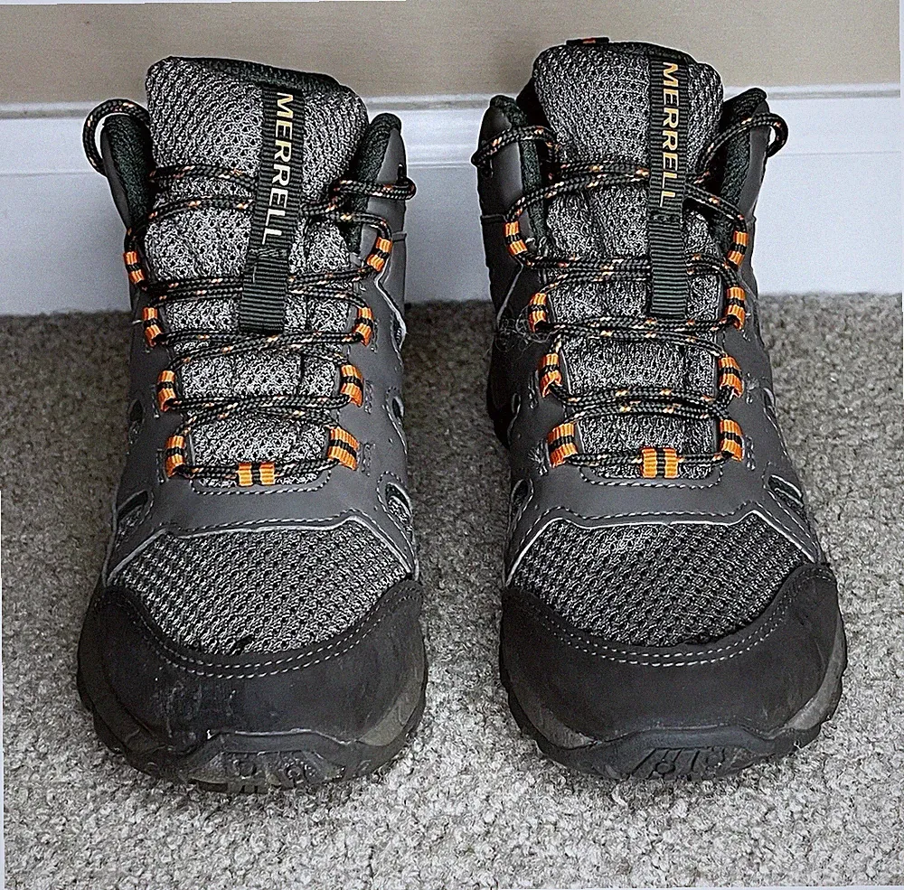 MERRELL Oakcreek Trail boys hiking boots shoes sz 13.5 MK264768
