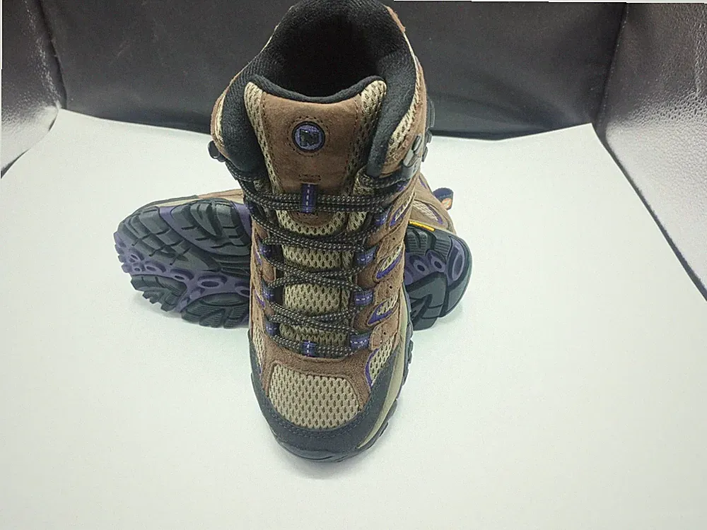 Merrell - Women's Moab 2 Hiking Boots, Brown, Size 5.5 W (Slight Wear)