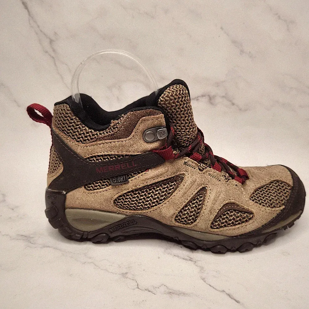 Merrell Yokota Women's Hiking Shoes Brown Sneakers Mid Ankle Support Size 7