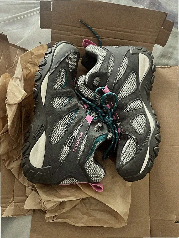 Merrrell Women's Hiking Shoes Takota 2 Mid Wp Size 10
