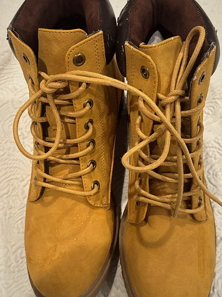 Mia Everly Combat Boots Women's Size 9M Shaft Ht 6” In Platform By 0.5”