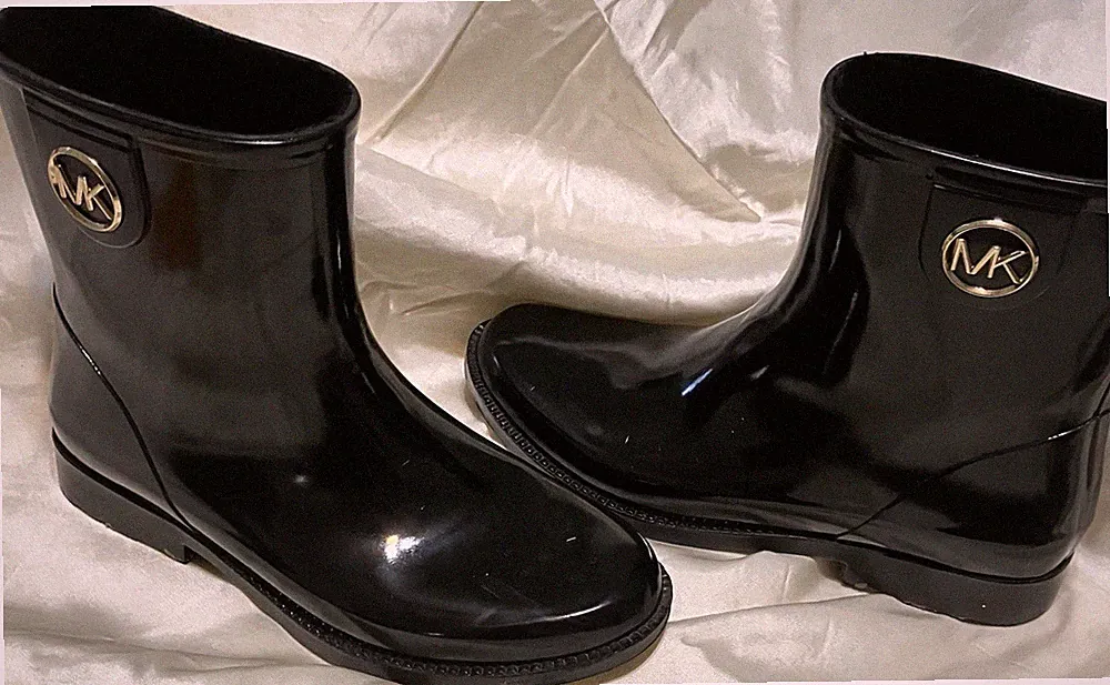 Michael Kors Black Waterproof Mid-Calf Rain Boots Logo Accent Women’s Size 7 M