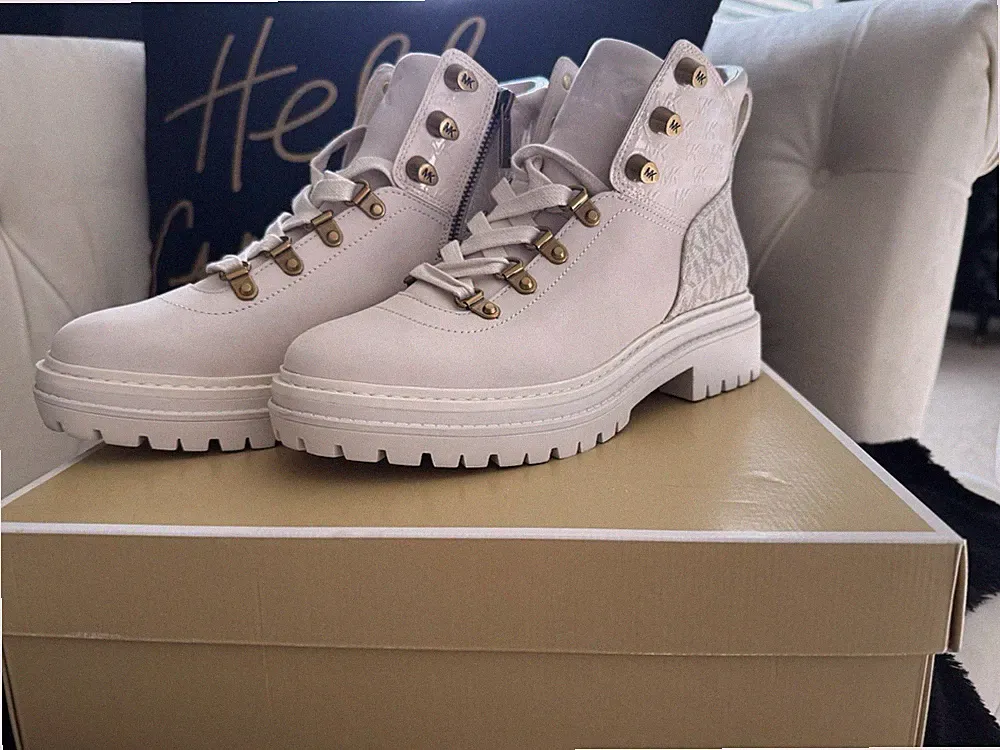 MICHAEL KORS WOMEN'S HIKING BOOTS DEMPSEY SIZES 7.5