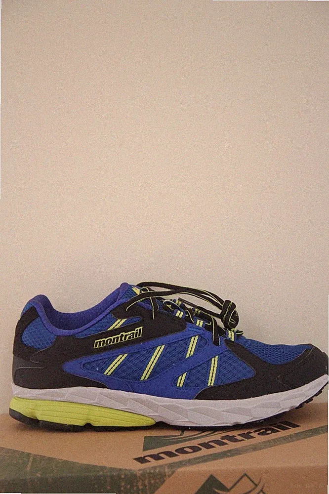 Montrail Mens Ferocity hiking shoe Size 10 NIB