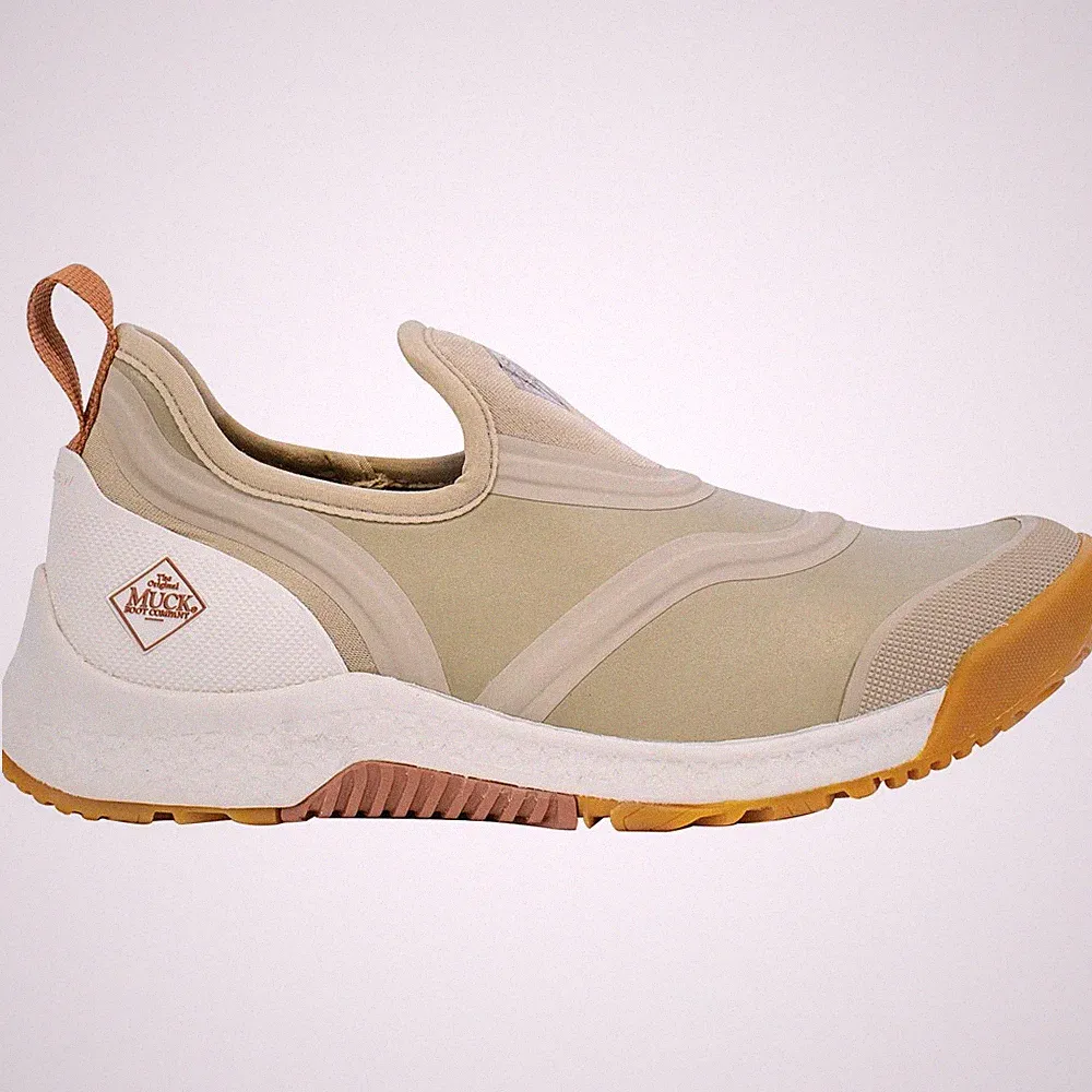 Muck Boot Outscape Low Hiking Womens Size 6 M Sneakers Athletic Shoes OSSW-901