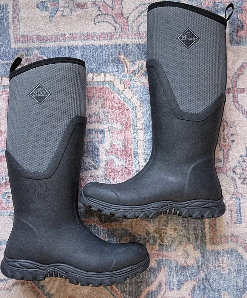 Muck Boots Women’s Size 9 Tall Waterproof Rubber Boots Gray Outdoor Farm Rain