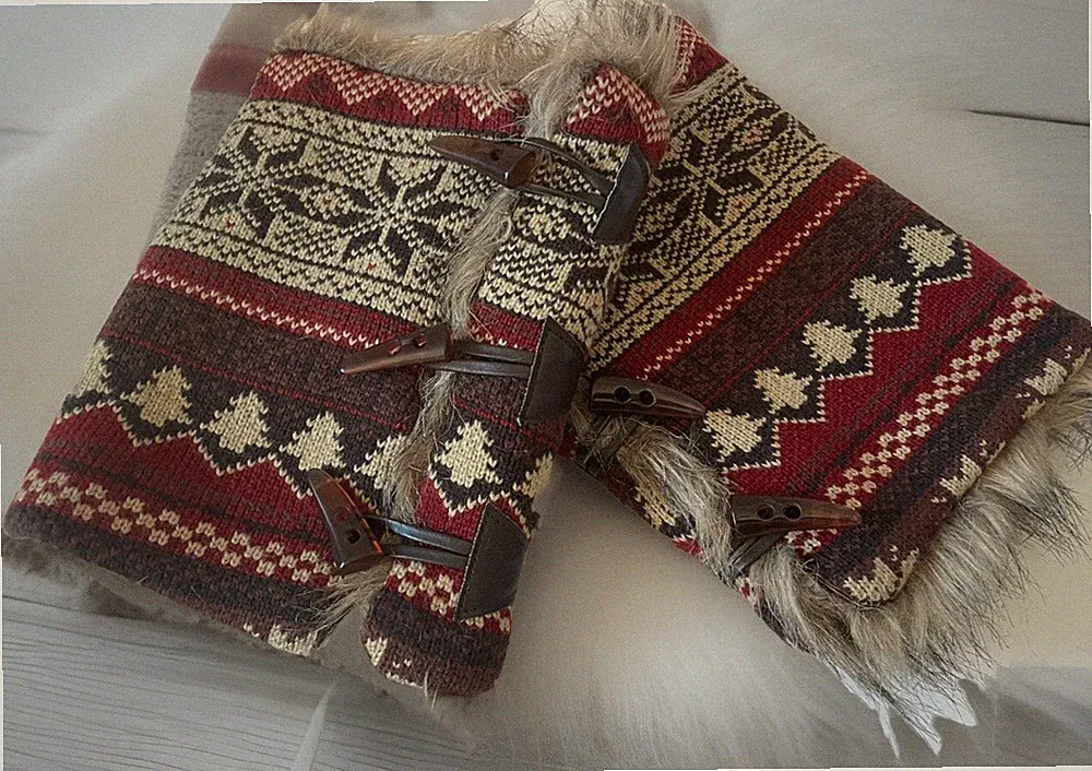 MUK LUKS Boot Sweaters SCANDINAVIAN Fair Isle Nordic Faux Fur Toggle Buttons