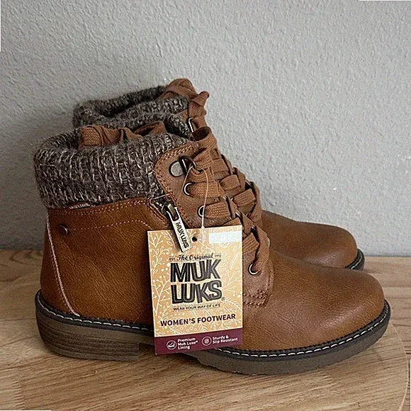Muk Luks Womens Garland Georgia Stacked Heel Dress Boots, Chestnut Sz 7.5