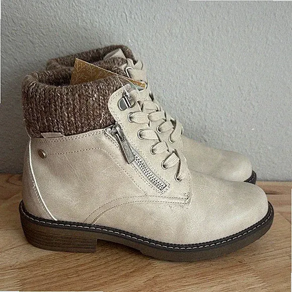 Muk Luks Womens Garland Georgia Stacked Heel Dress Boots, Stone Sz 7