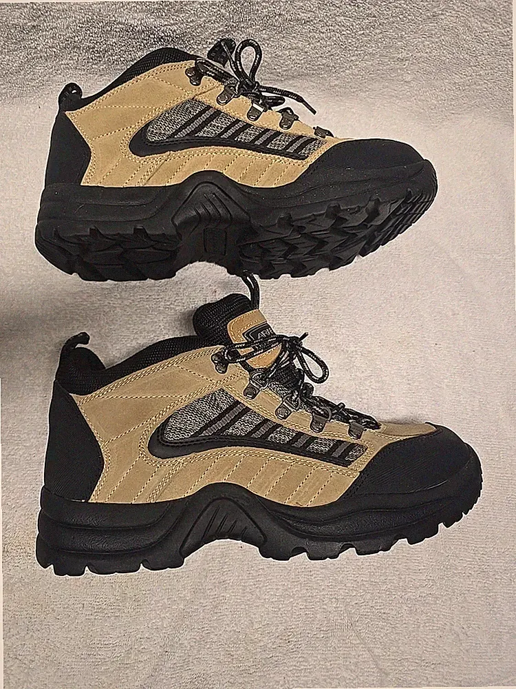 NEW Arapaho Comet 4607074 Leather Insulated Hiking Boots Shoes Brown Sz Mens 12.