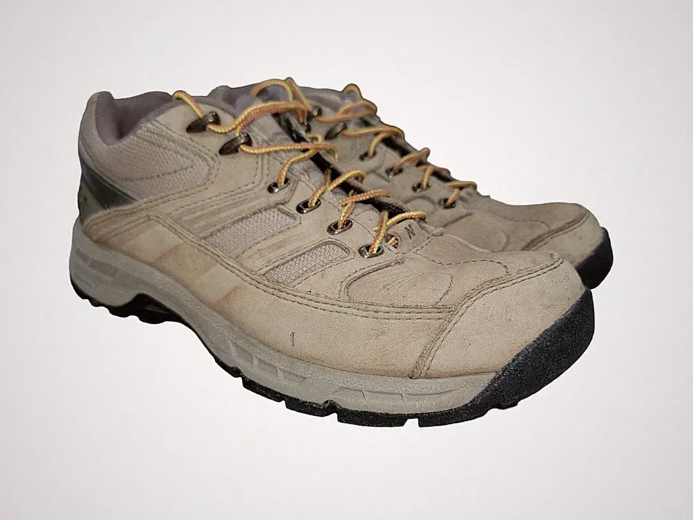 New Balance 749 Women's Country Brown Leather Trail Hiking Walking Shoes 9.5 AA