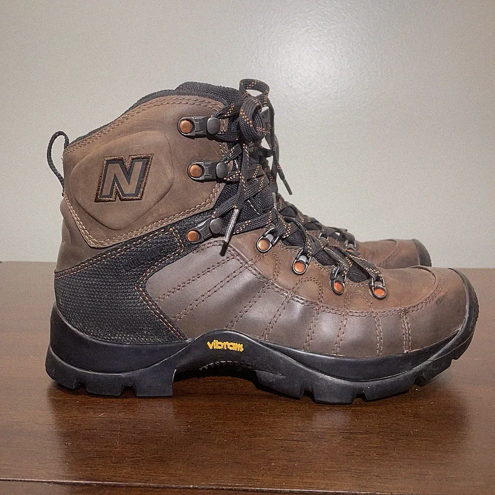 New Balance WO1500GT Vibram Goretex Brown Rainier Hiking Boots Women's Size 10 B