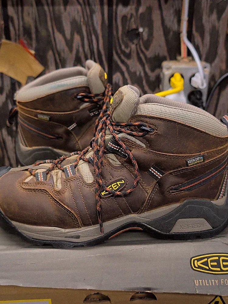 New KEEN Detroit Mid Size 9.5 D Waterproof Soft Toe Men's Work Boots MSRP $175