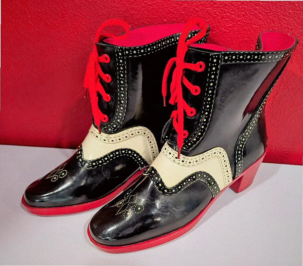 NEW Lola Ramona Rain Boots Black White Wingtip Red Bottom Size 40 / US 9 8.5