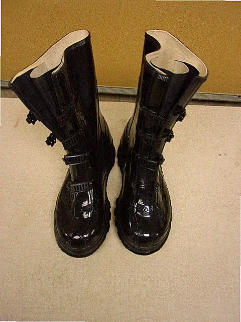 NEW Rainfair Rubber Boots Size 8 *FREE SHIPPING*