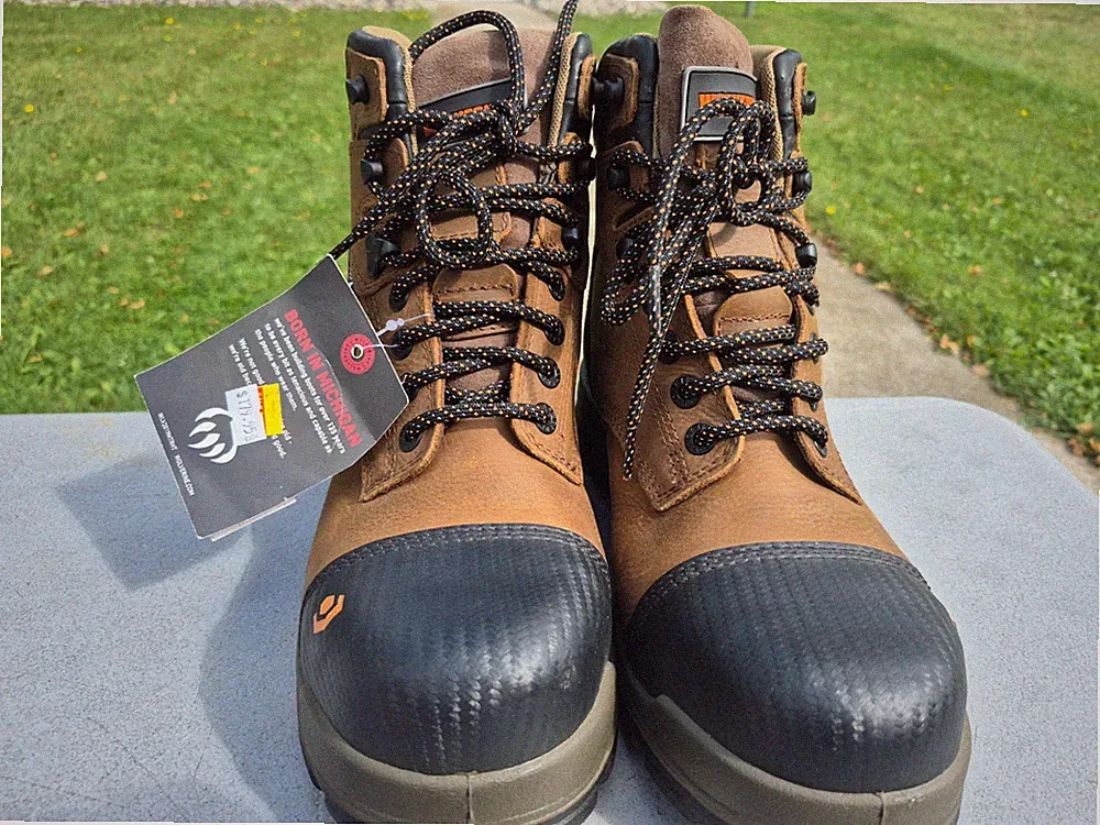 New - Wolverine Waterproof 9.5 EW Safety Composite Toe Work Hiking Boots W10653