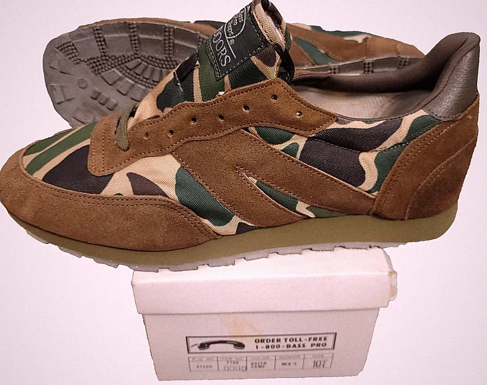 NIB Bass Pro Shops Outdoors Men's Brown Camo Hiker Hiking Shoe size mens US 10.5