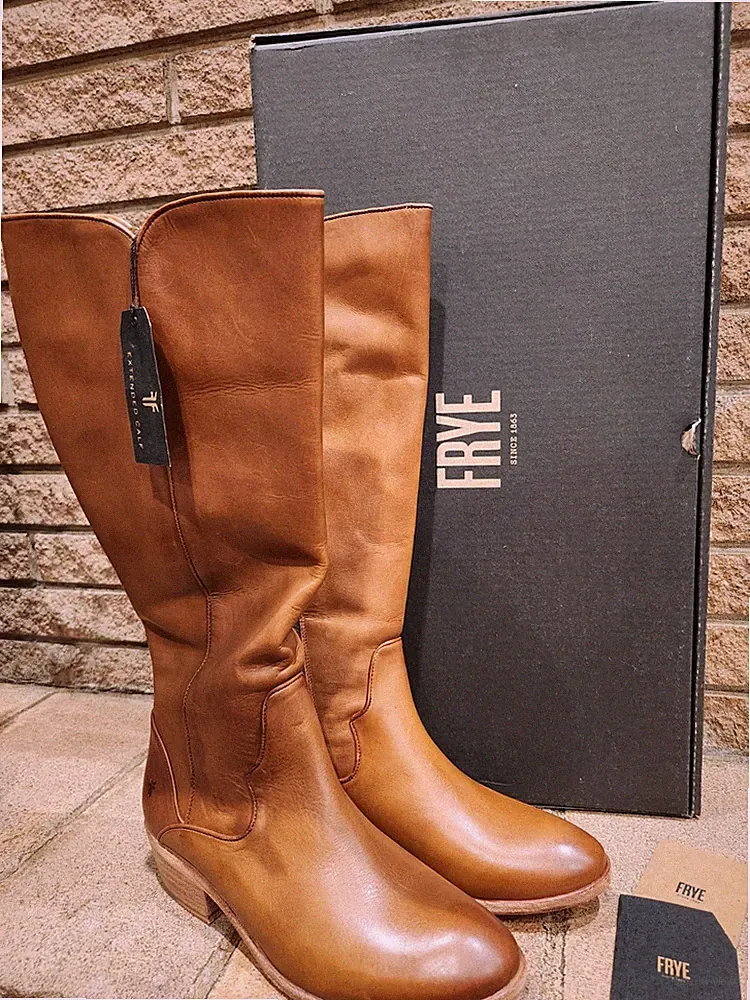 NIB RARE Frye Carson Piping Tall - Women's Size 11M Boots - Caramel - Wide Calf