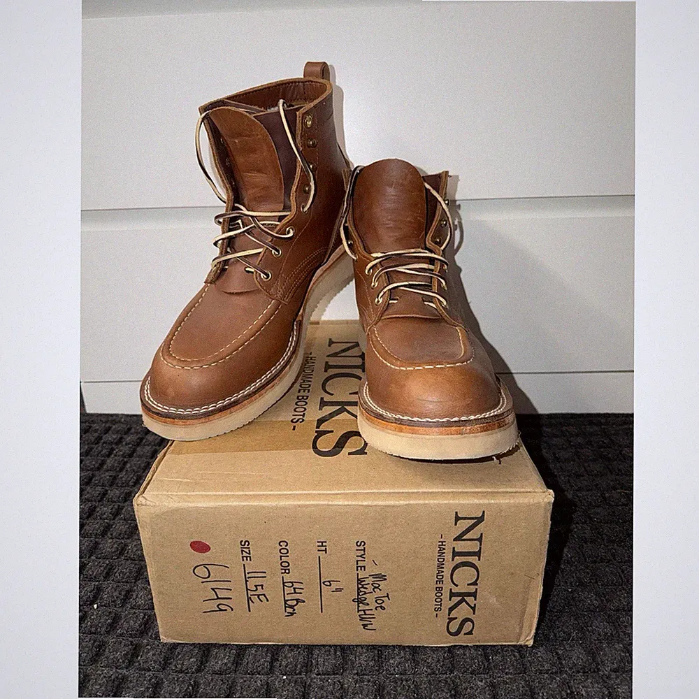 Nicks Handmade 1964 Brown Leather Moc Toe Boots Men's 11.5E Vibram Sole HNW