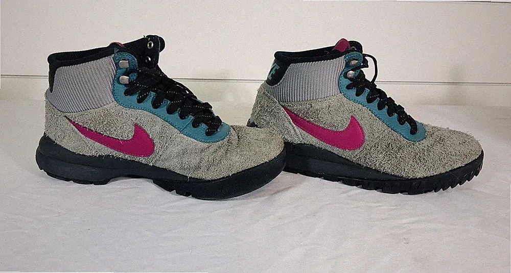 Nike Hiking Boots Men’s Sz 6.5 Gray Blue Pink ACG CU1585-001 Fuzzy Suede