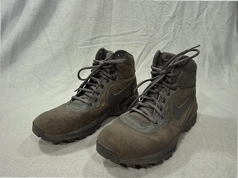 Nike Manoadome Boots Mens Size 11.5 Brown Nubuck Hiking Combat Gorpcore Outdoors