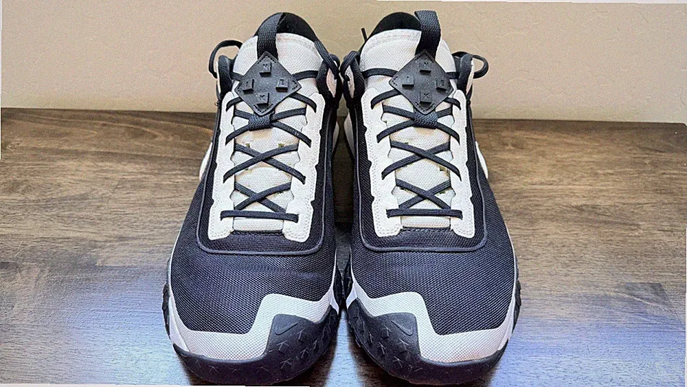 Nike Men’s Trail Running Sneakers Gray White Hiking Shoes Size US 16