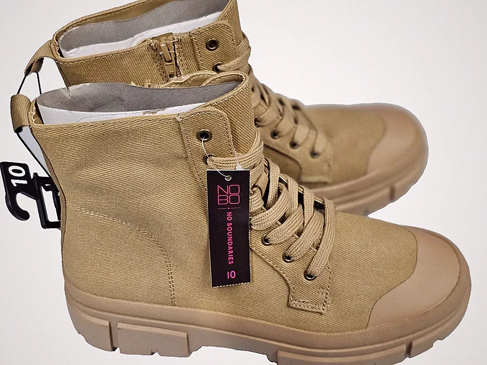 No Boundaries Women S Bump Toe Combat Boots