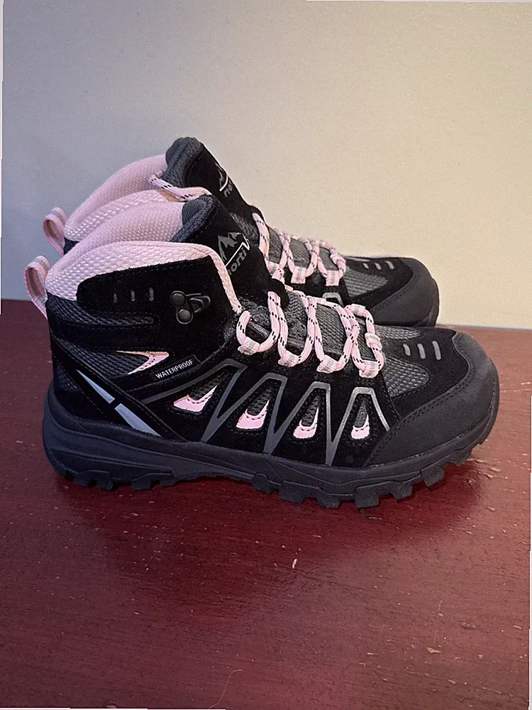 Nortiv8 Boots Black Pink EU 39 New in Box Women's 8