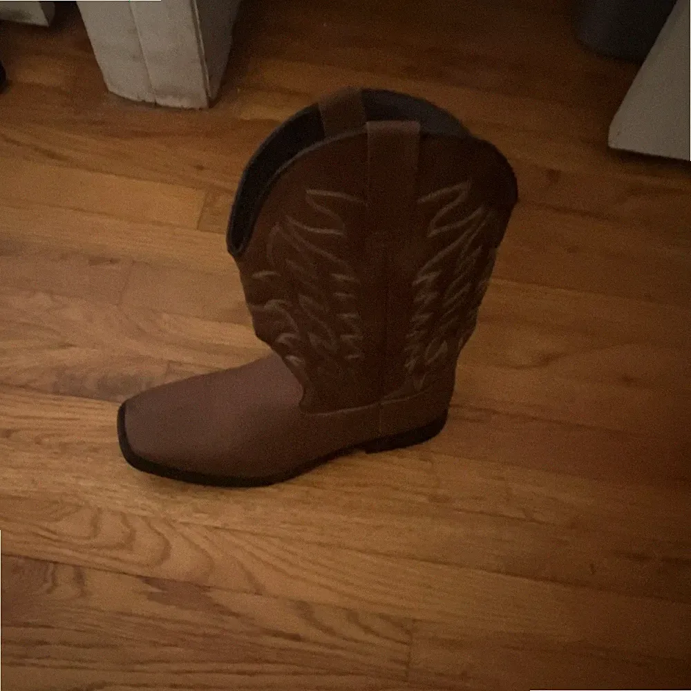 NORTIV8 Brown Western Equestrian Boots US 11.5 FZ-9701-46 Stitched Design
