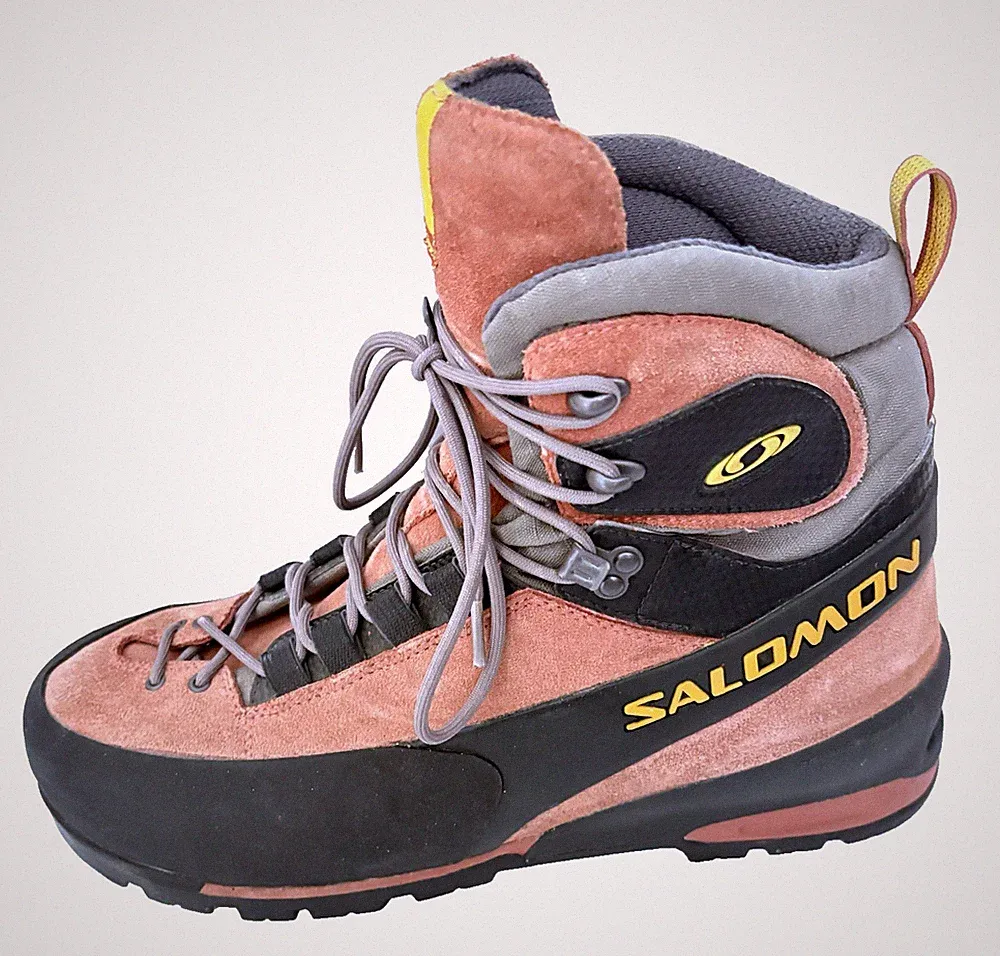 NOS 2003 Salomon Leather Hiking Backpacking Boots Men's 13 1/2" Contagrip soles