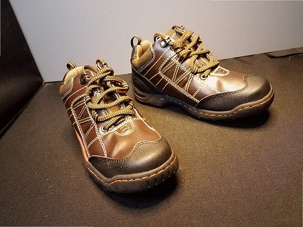 NWOB Youth US4 COLORADO BROWN LACE UP COMFORT HIKING SHOES BOOTS SNEAKERS 83054