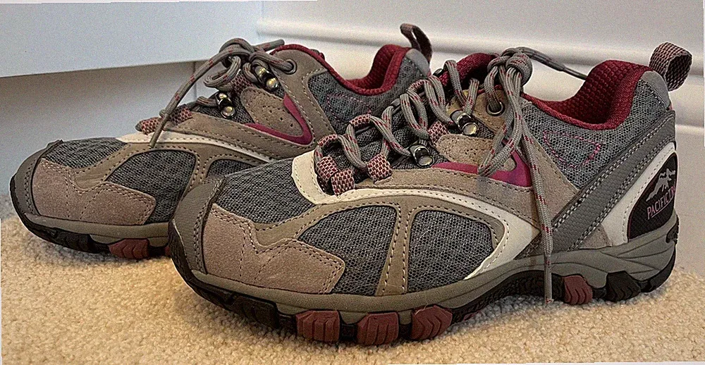 NWOT Pacific Trail Lawson Women's Hiking Shoes Size 7 Gray/Pink/Tan Suede & Mesh